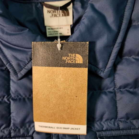 North Face Thermoball Jacket - Picture 2 of 3